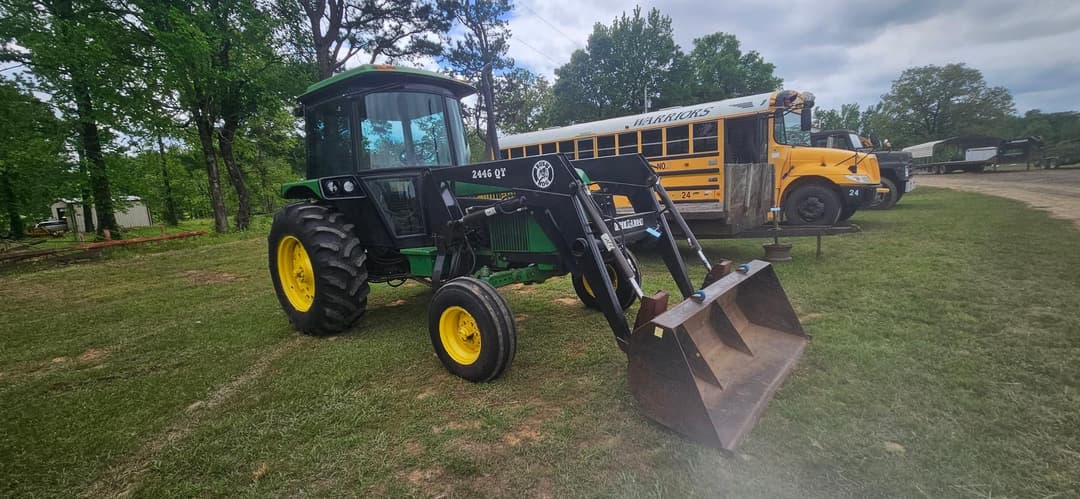 Image of John Deere 2350 Primary image