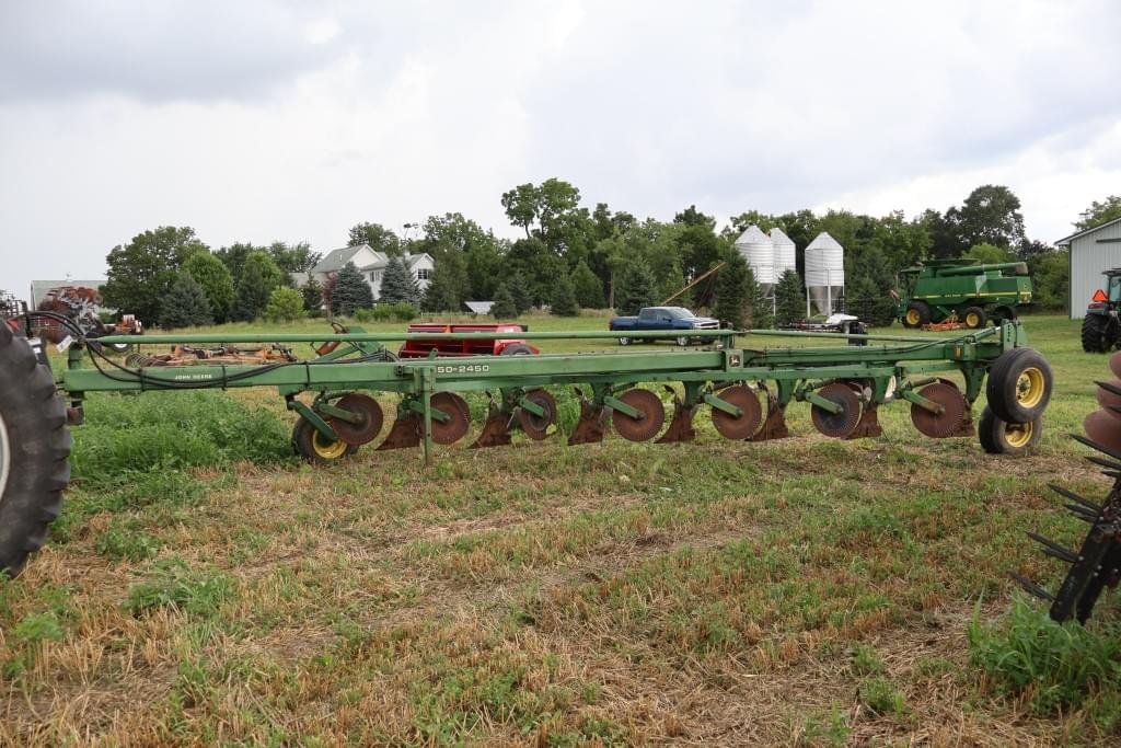 Image of John Deere 2350-2450 Primary image