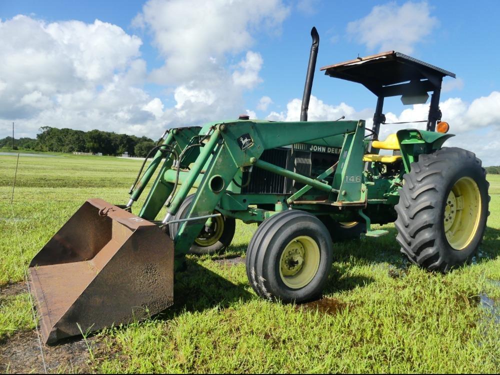 Image of John Deere 2355 Primary image