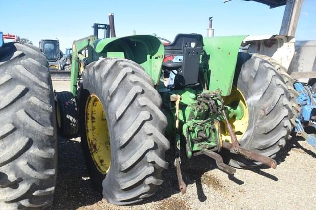 Image of John Deere 2355 equipment image 1