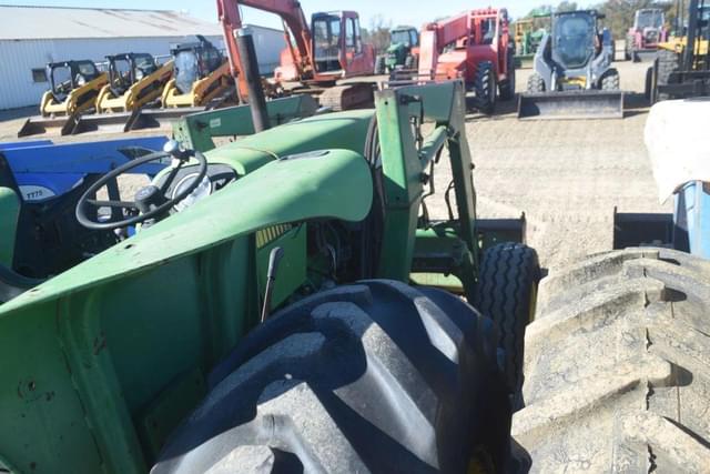 Image of John Deere 2355 equipment image 2