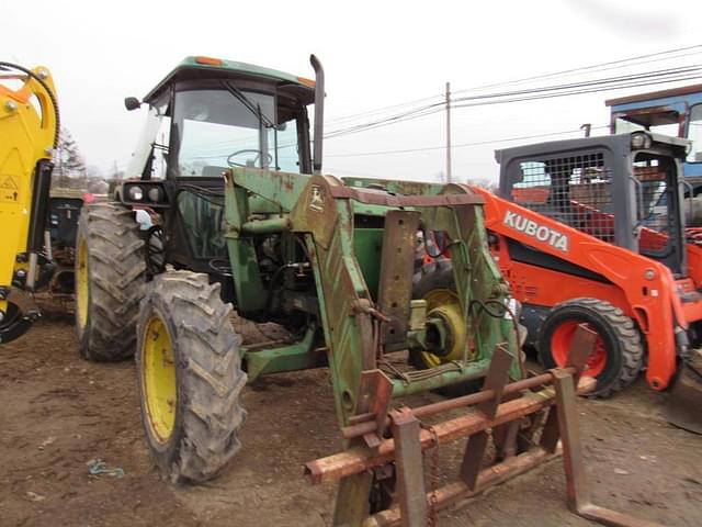 Image of John Deere 2355 equipment image 4