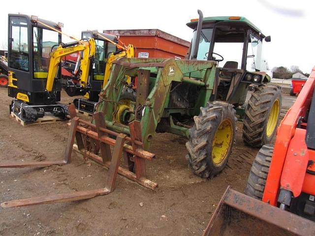 Image of John Deere 2355 equipment image 1