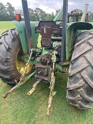 Image of John Deere 2355 equipment image 2