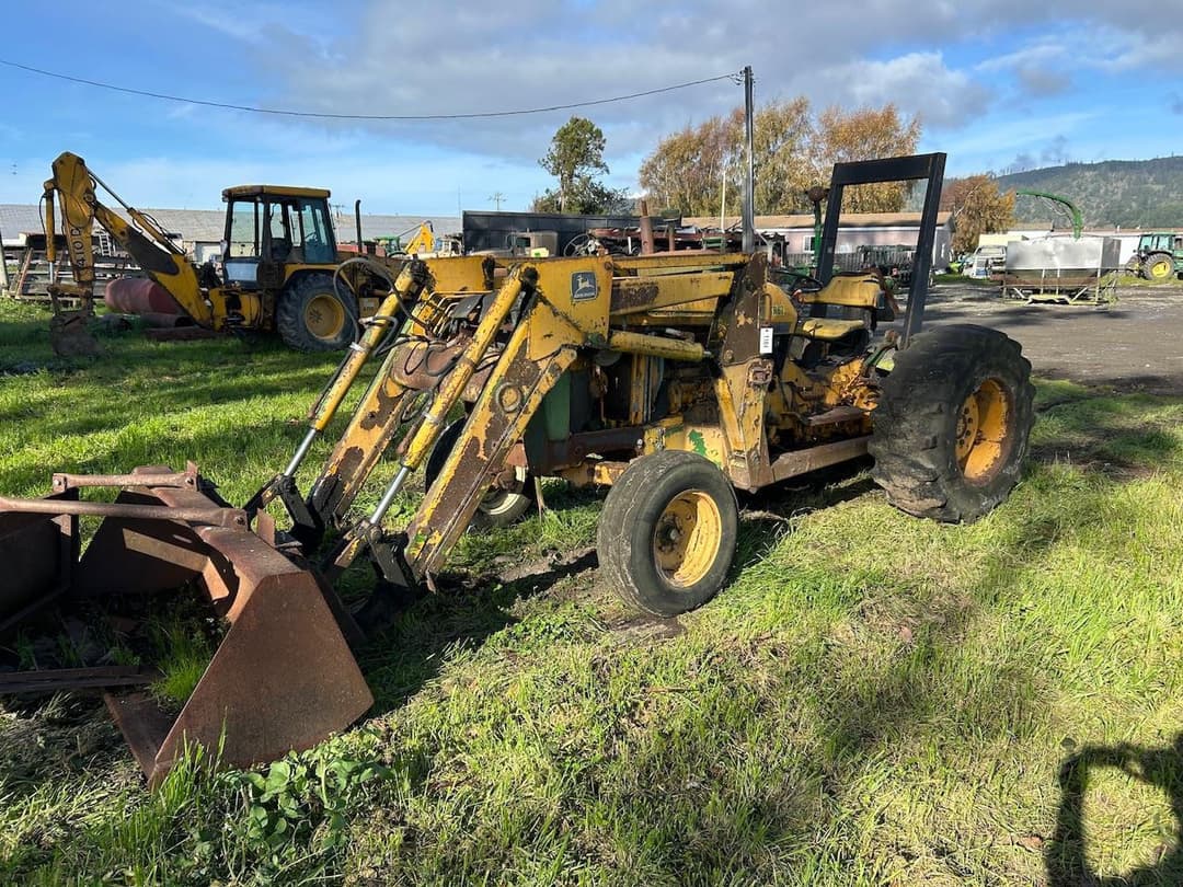 Image of John Deere 2355 Primary image