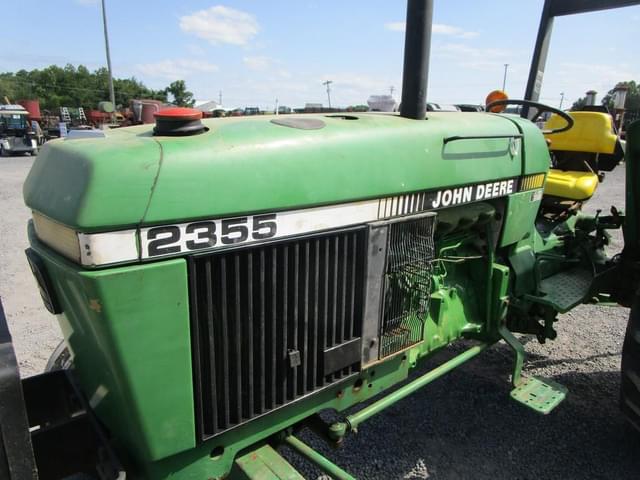 Image of John Deere 2355 equipment image 4