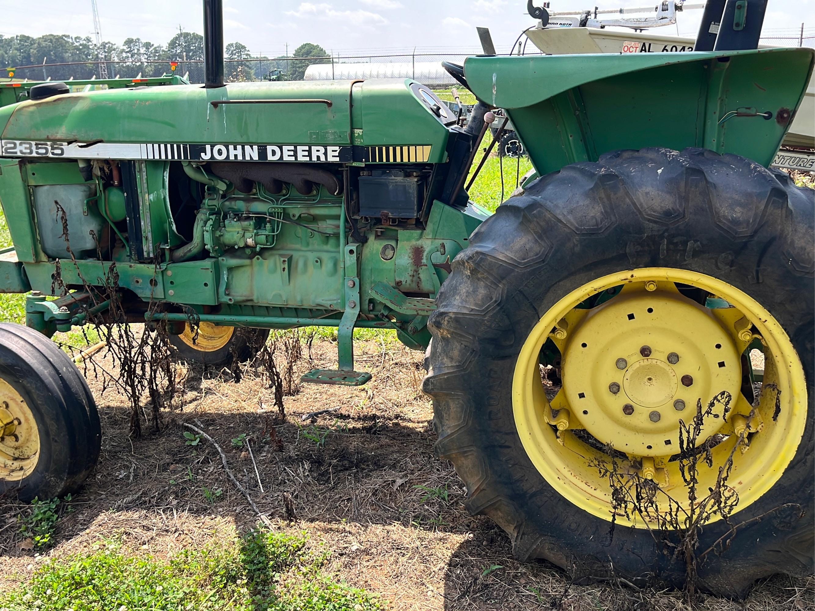 Main image John Deere 2355