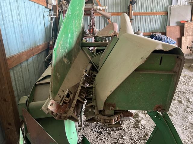 Image of John Deere 237 equipment image 4