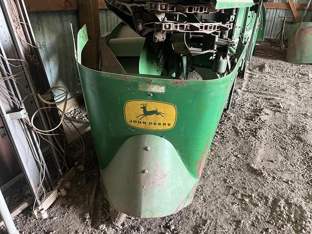 Image of John Deere 237 equipment image 1