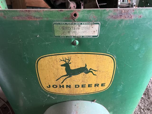 Image of John Deere 237 equipment image 2