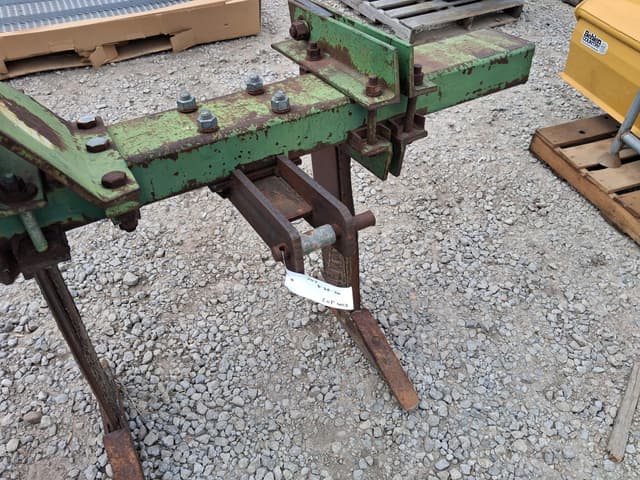 Image of John Deere 23B-02 equipment image 3