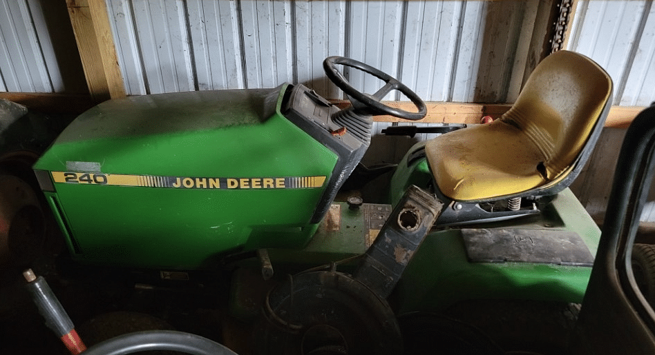 Image of John Deere 240 Primary Image