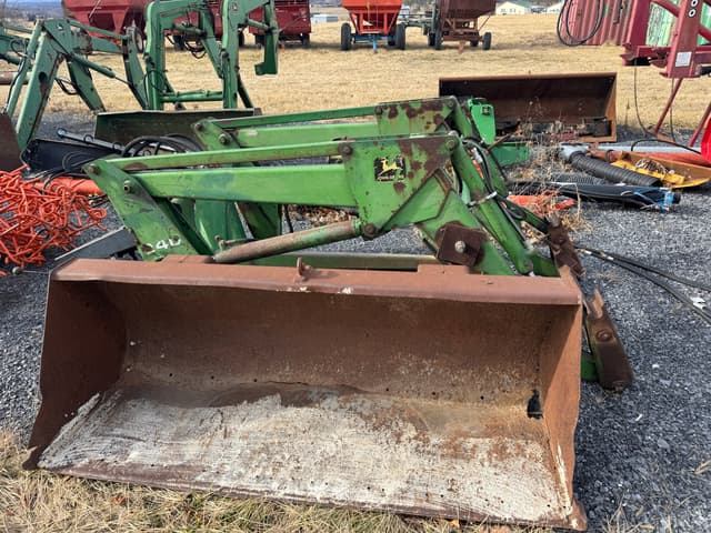 Image of John Deere 240 equipment image 3