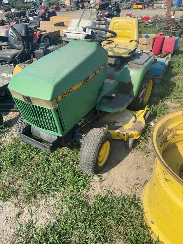 Image of John Deere 240 equipment image 1