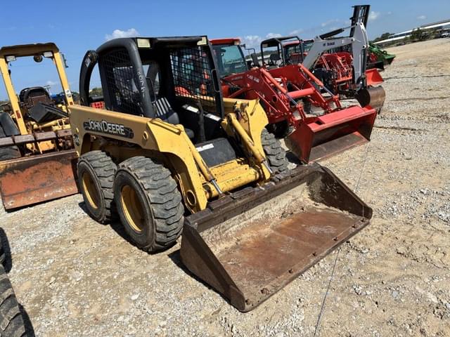 Image of John Deere 240 equipment image 1