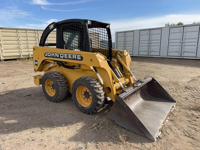 Image of John Deere 240 equipment image 4
