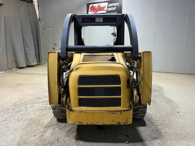 Image of John Deere 240 equipment image 3