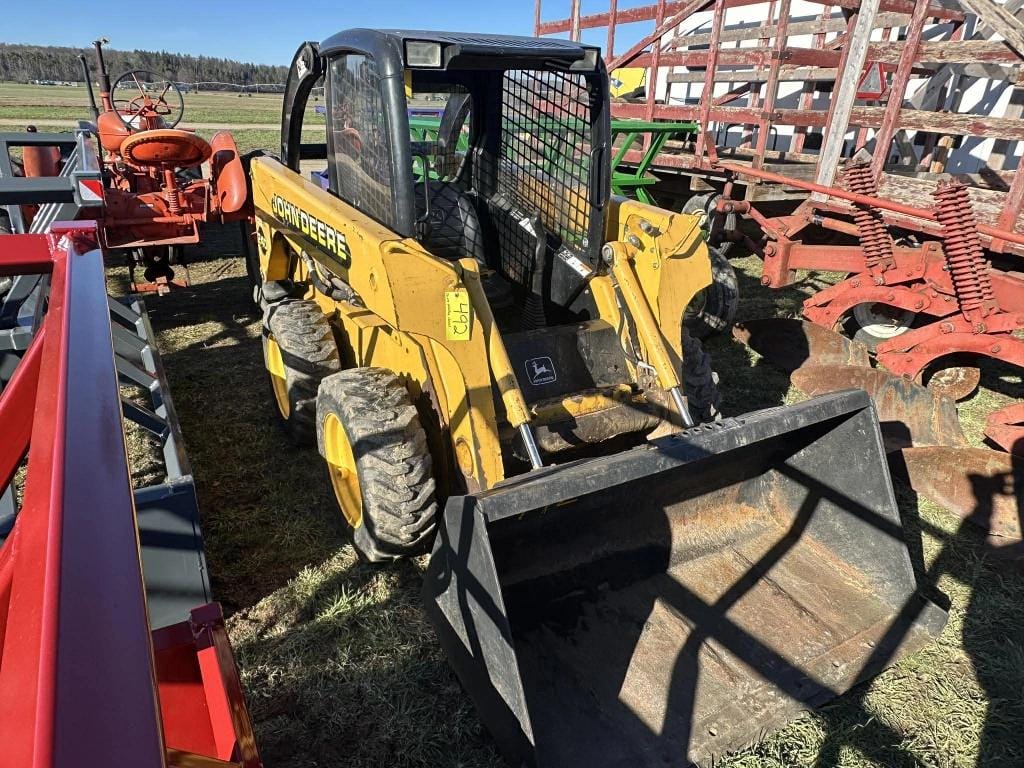 Main image John Deere 240