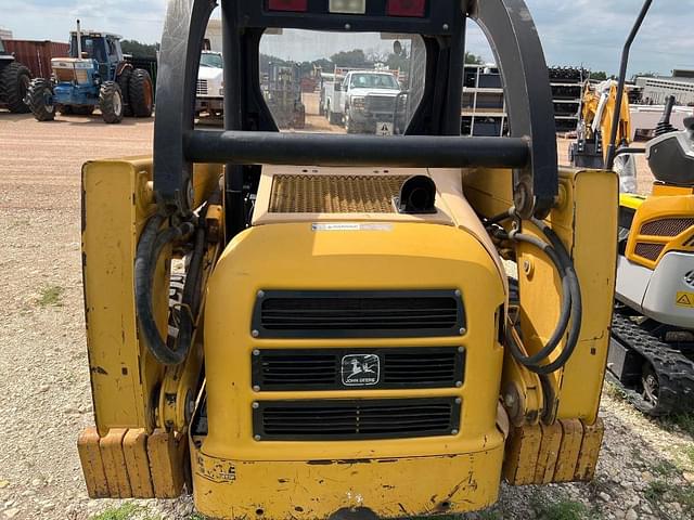 Image of John Deere 240 equipment image 2