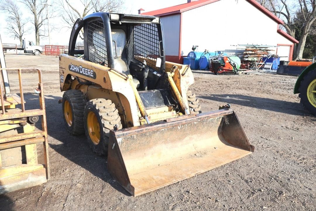 Image of John Deere 240 Primary image