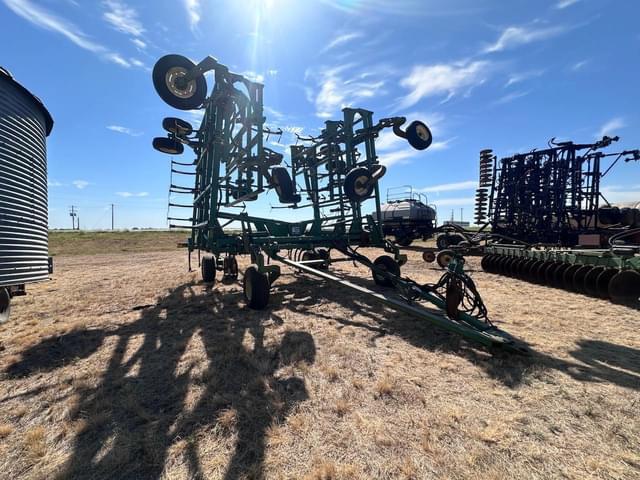Image of John Deere 2400 equipment image 3