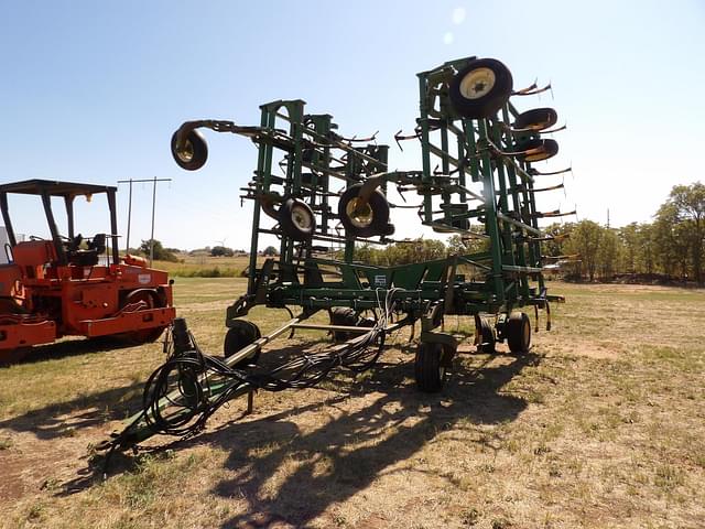 Image of John Deere 2400 equipment image 1