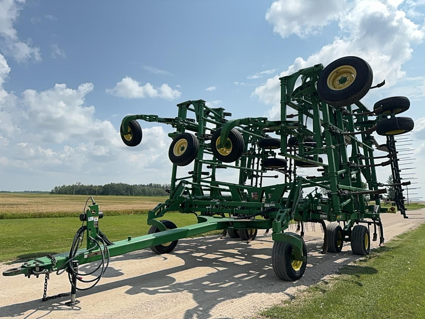 John Deere 2410 Equipment Image0