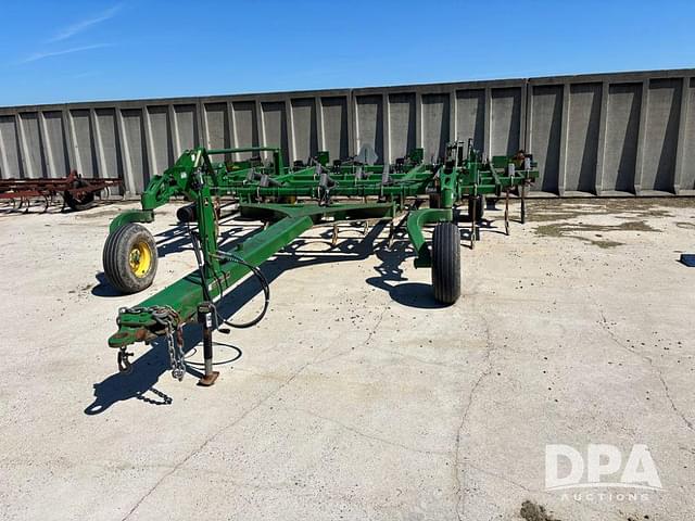 Image of John Deere 2410 equipment image 1