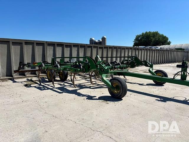 Image of John Deere 2410 equipment image 4