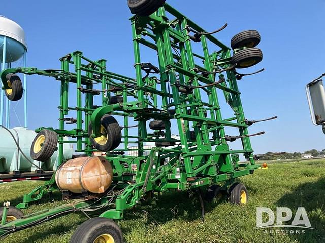 Image of John Deere 2410 equipment image 1