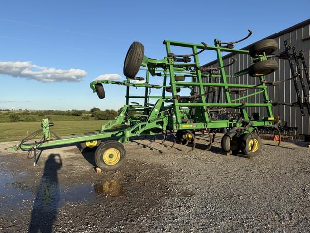 Image of John Deere 2410 equipment image 4
