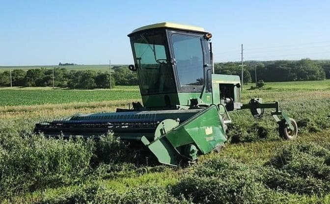 Image of John Deere 2420 Image 1