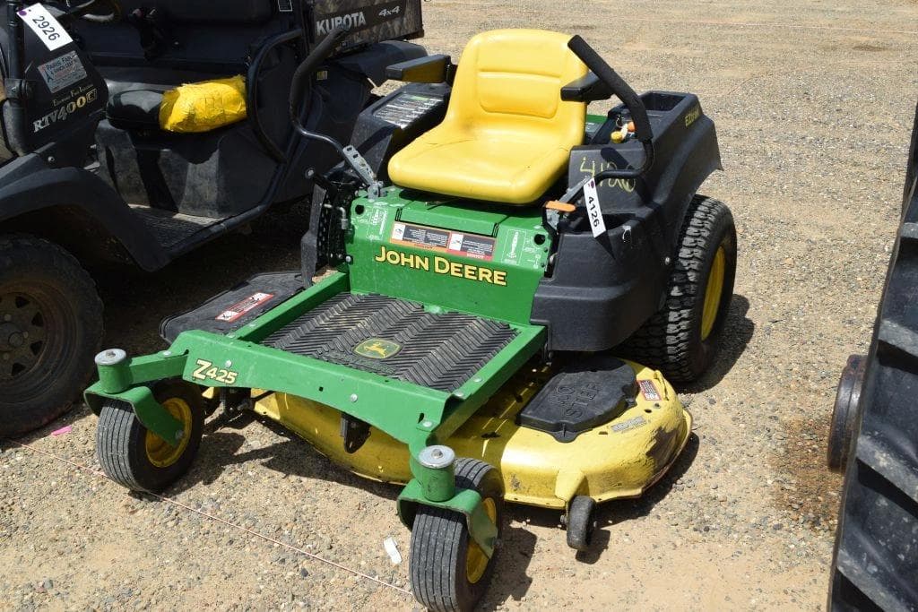 Image of John Deere Z425 Image 0