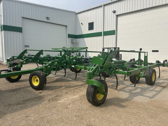 Image of John Deere 2430 equipment image 1