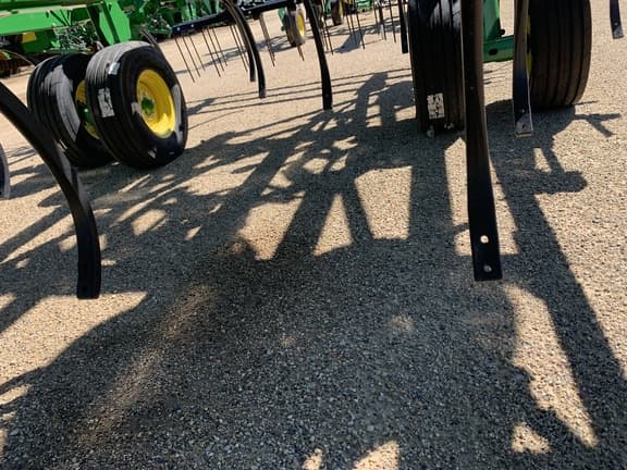 Image of John Deere 2430 equipment image 4