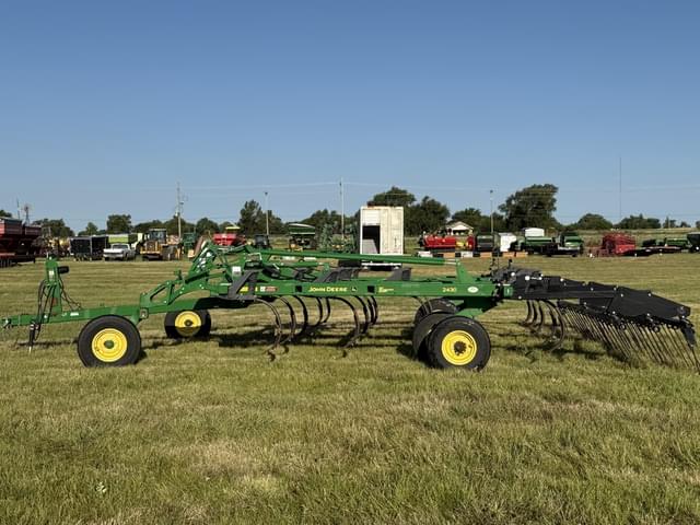 Image of John Deere 2430 equipment image 3
