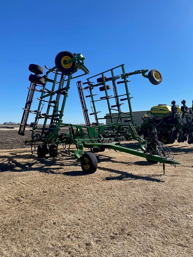 Image of John Deere 2430 equipment image 3