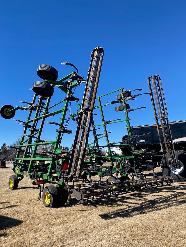 Image of John Deere 2430 equipment image 1