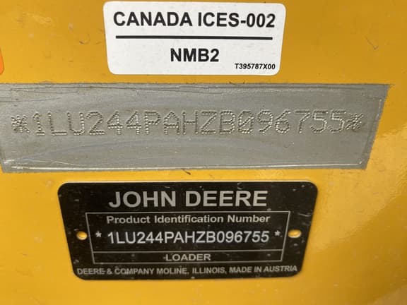 Image of John Deere 244P equipment image 4