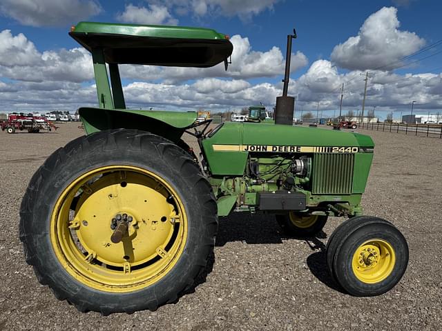 Image of John Deere 2440 equipment image 3