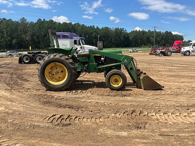 Image of John Deere 2440 equipment image 3