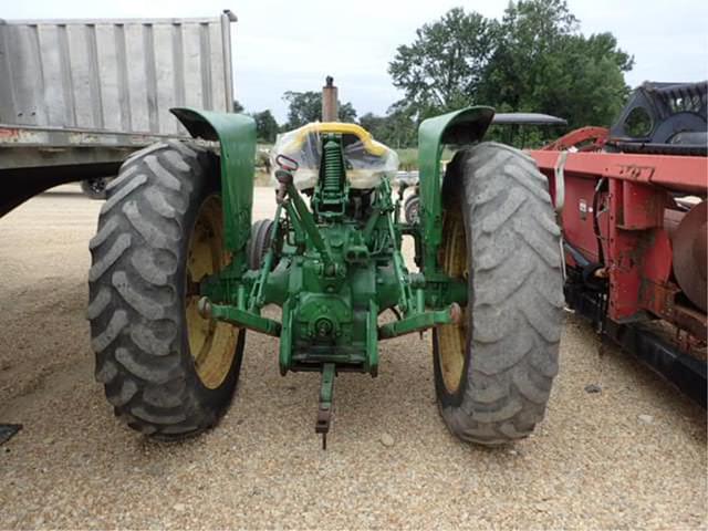Image of John Deere 2440 equipment image 3