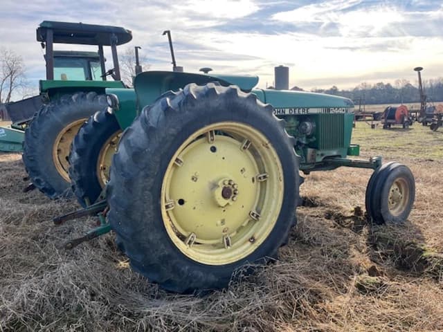 Image of John Deere 2440 equipment image 2