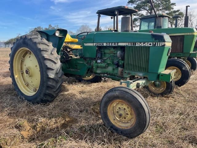 Image of John Deere 2440 equipment image 1