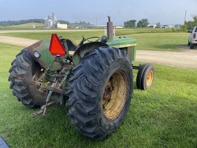 Image of John Deere 2440 equipment image 2