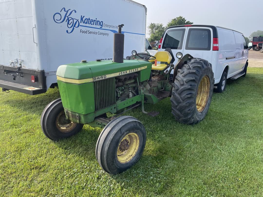 Image of John Deere 2440 Primary image