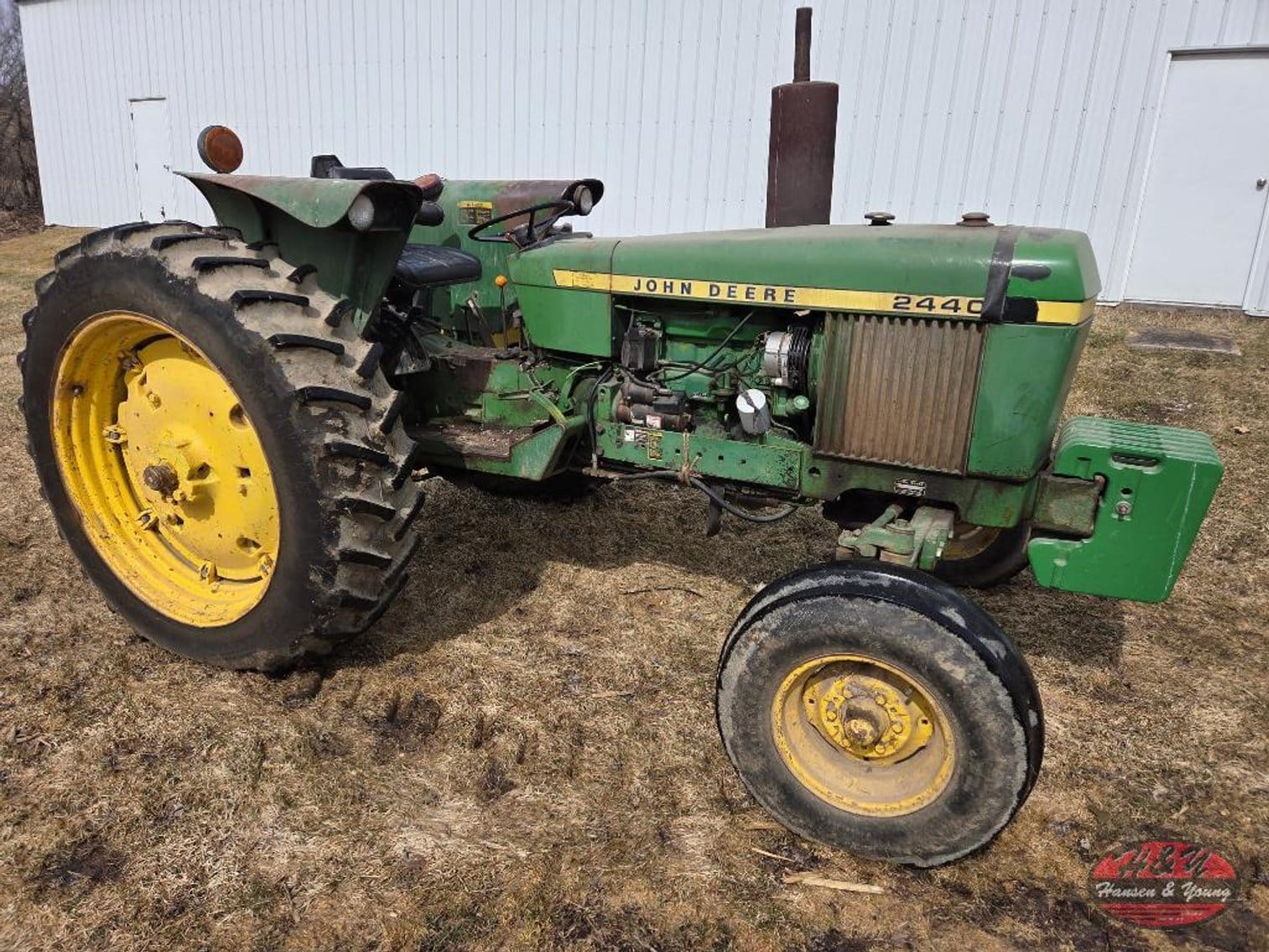 John Deere 2440 Equipment Image0