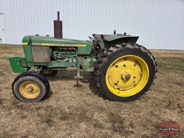 Image of John Deere 2440 equipment image 2