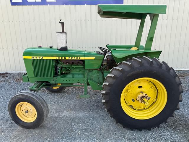 Image of John Deere 2440 equipment image 1