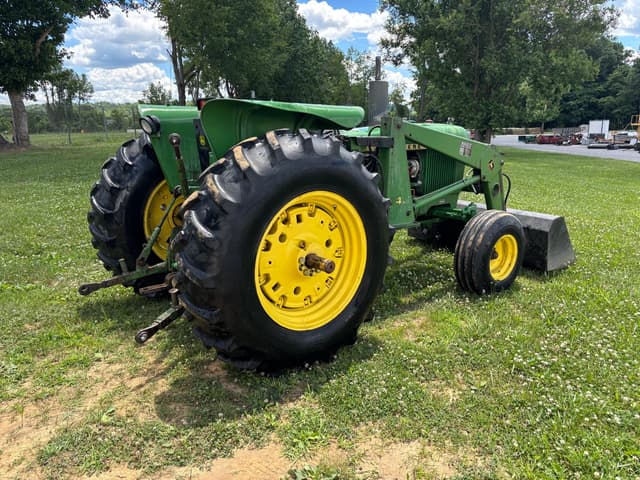 Image of John Deere 2440 equipment image 4